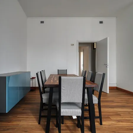 Joivy Chic 3-Bed Flat Near Colonne Di San Lorenzo Milan Exterior photo