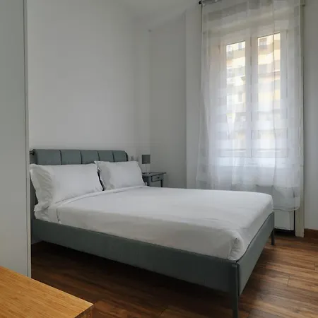 Joivy Chic 3-Bed Flat Near Colonne Di San Lorenzo Milan Exterior photo