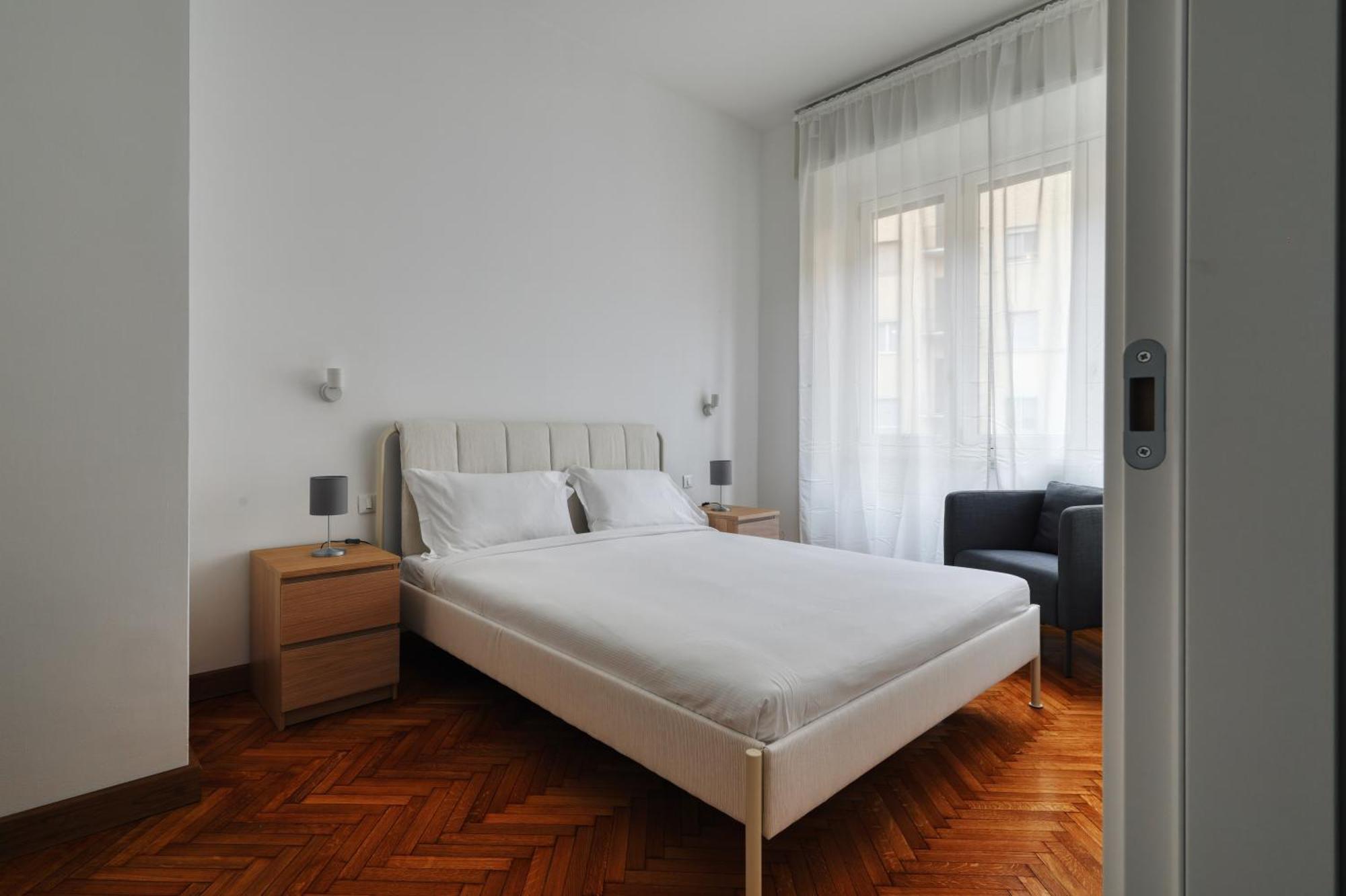 Joivy Chic 3-bed Flat Near Colonne Di San Lorenzo * Milán