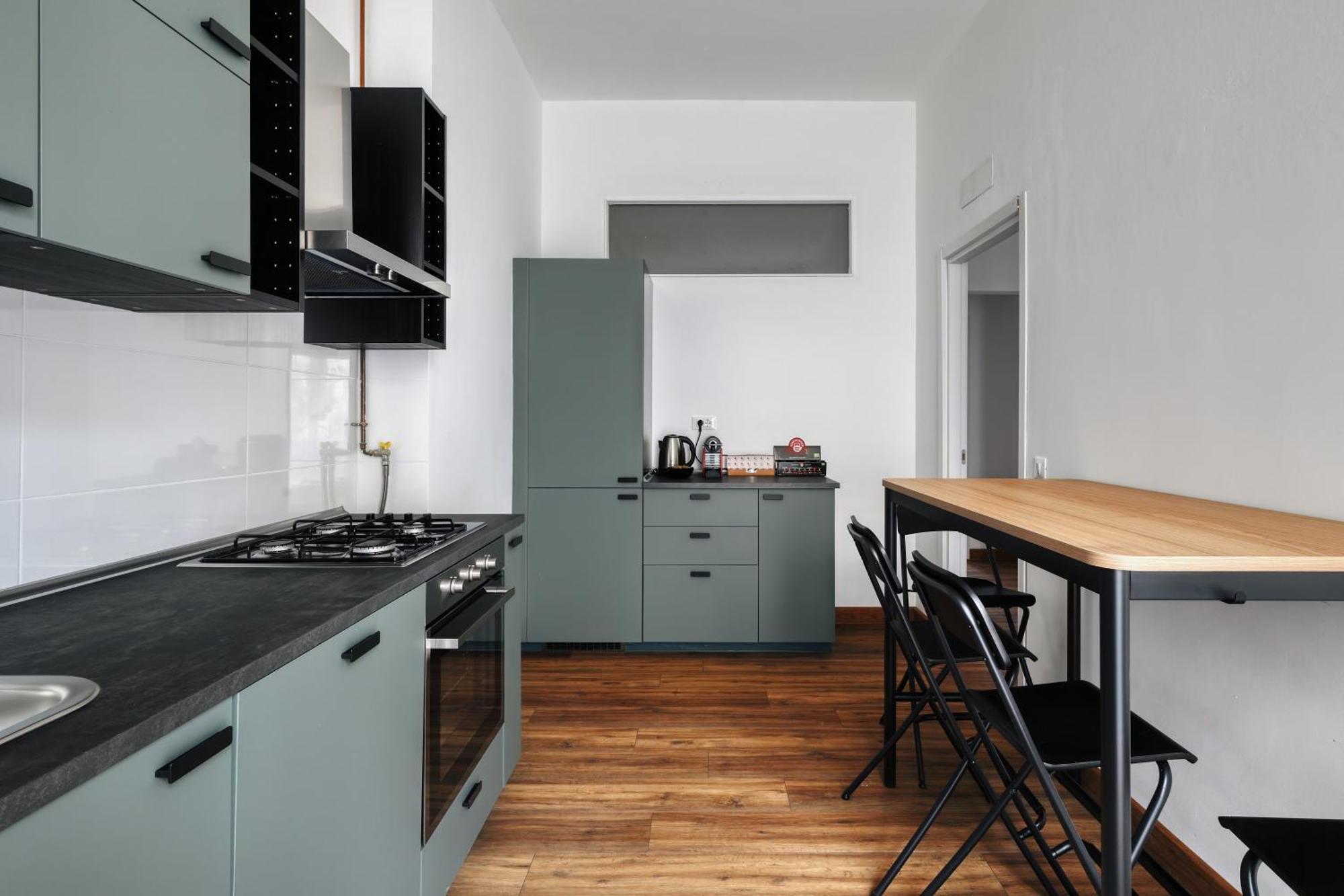 Joivy Chic 3-bed Flat Near Colonne Di San Lorenzo * Milán